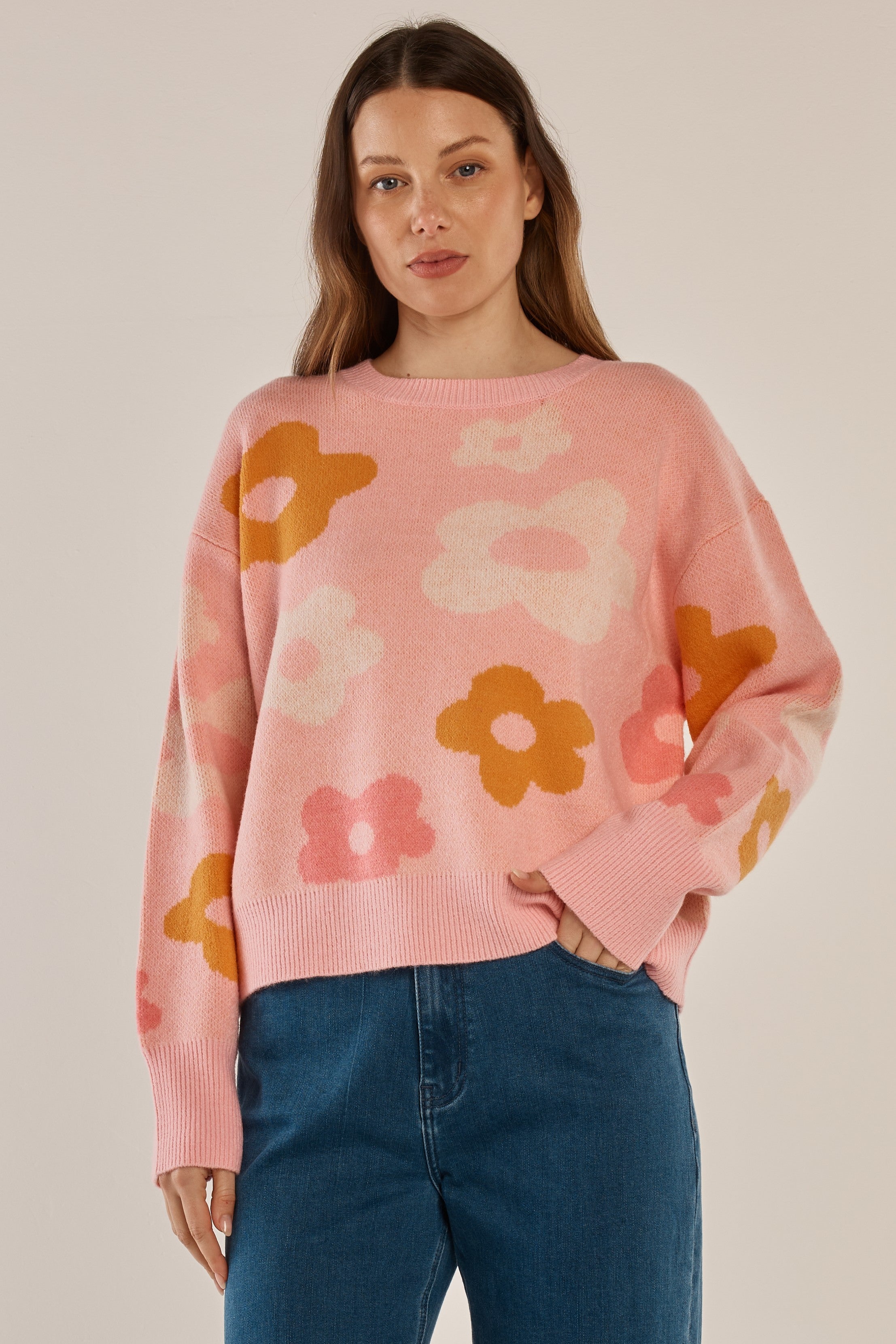 Leonie Knit – Jacquard Flowers