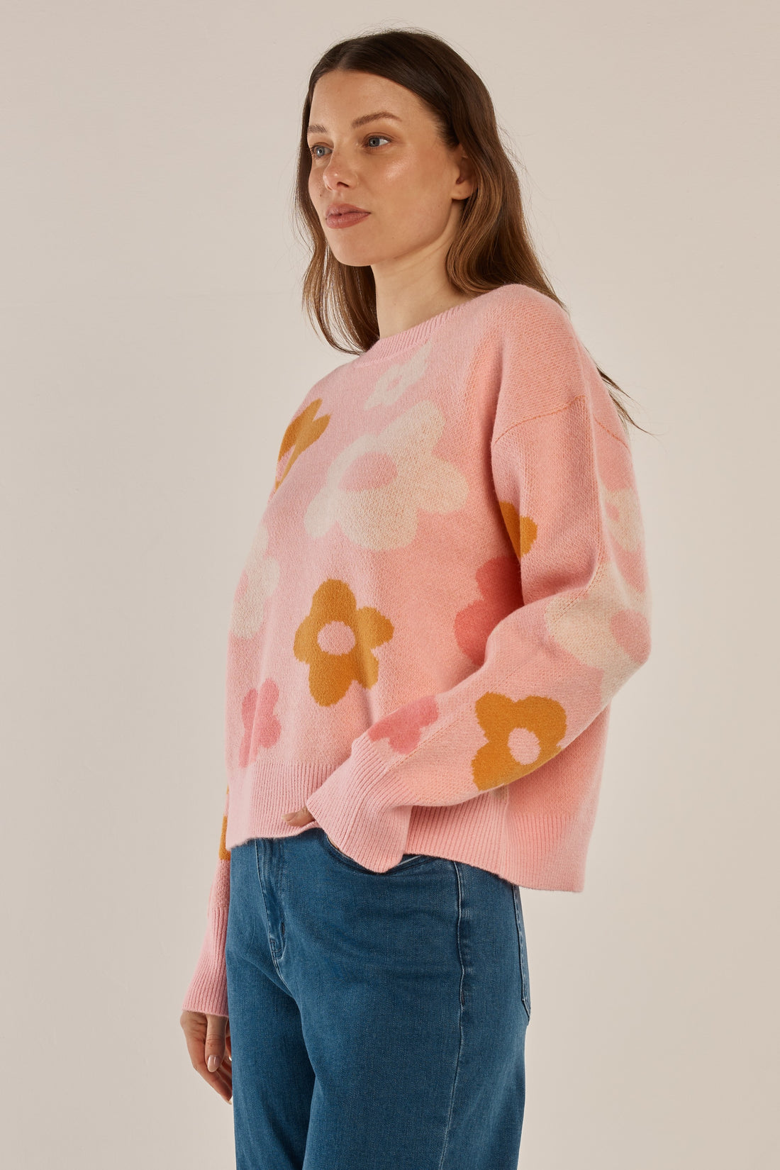 Leonie Knit – Jacquard Flowers