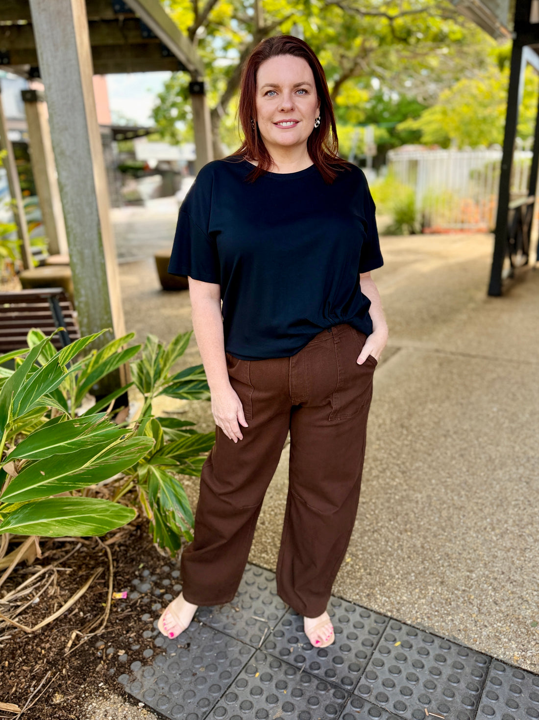 Etta Barrel Jeans - Choc