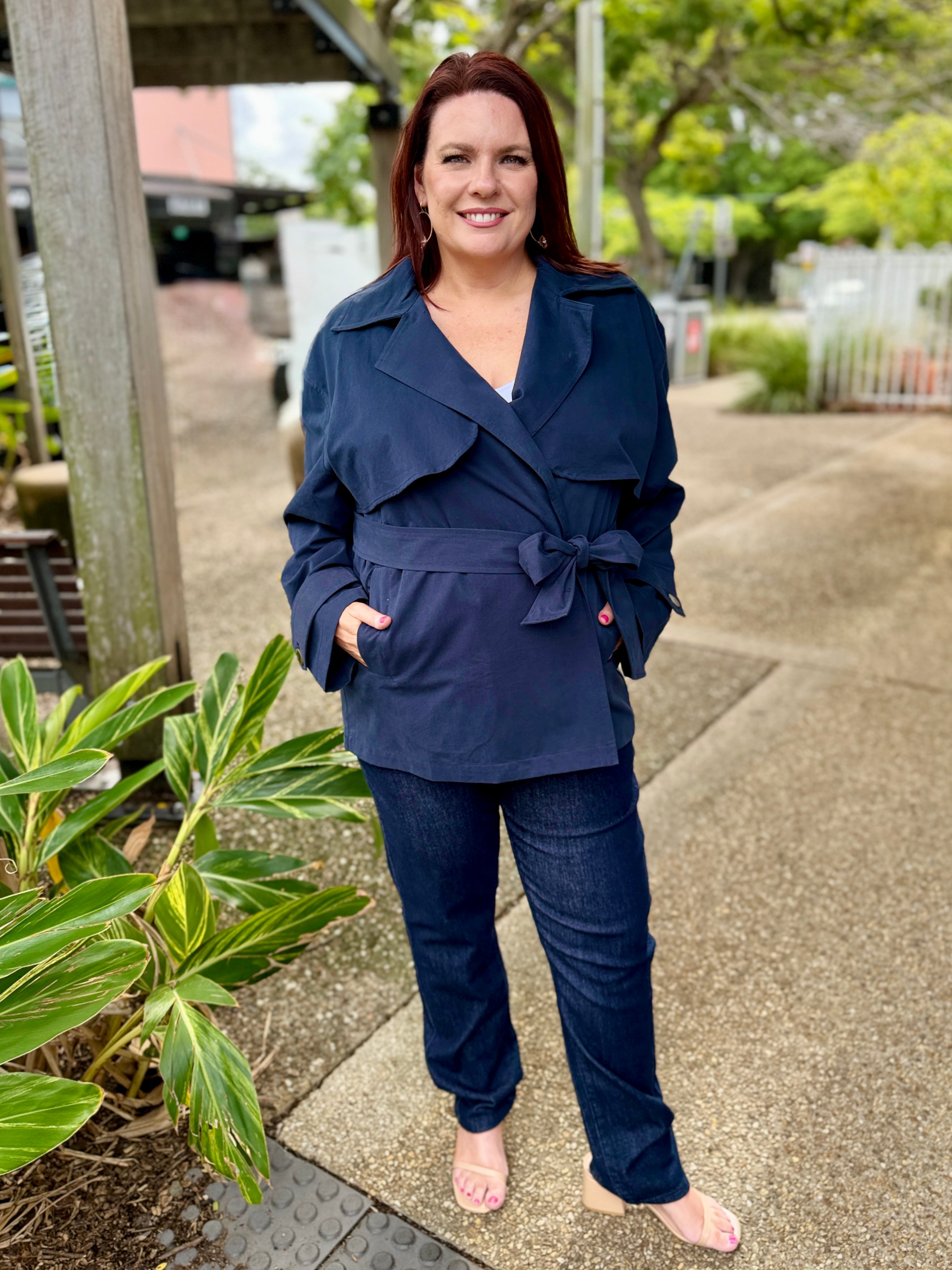 Farida Cropped Trench – Navy