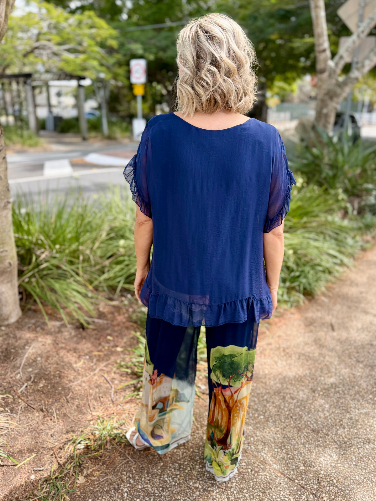 Venus Pant – Navy Artscape