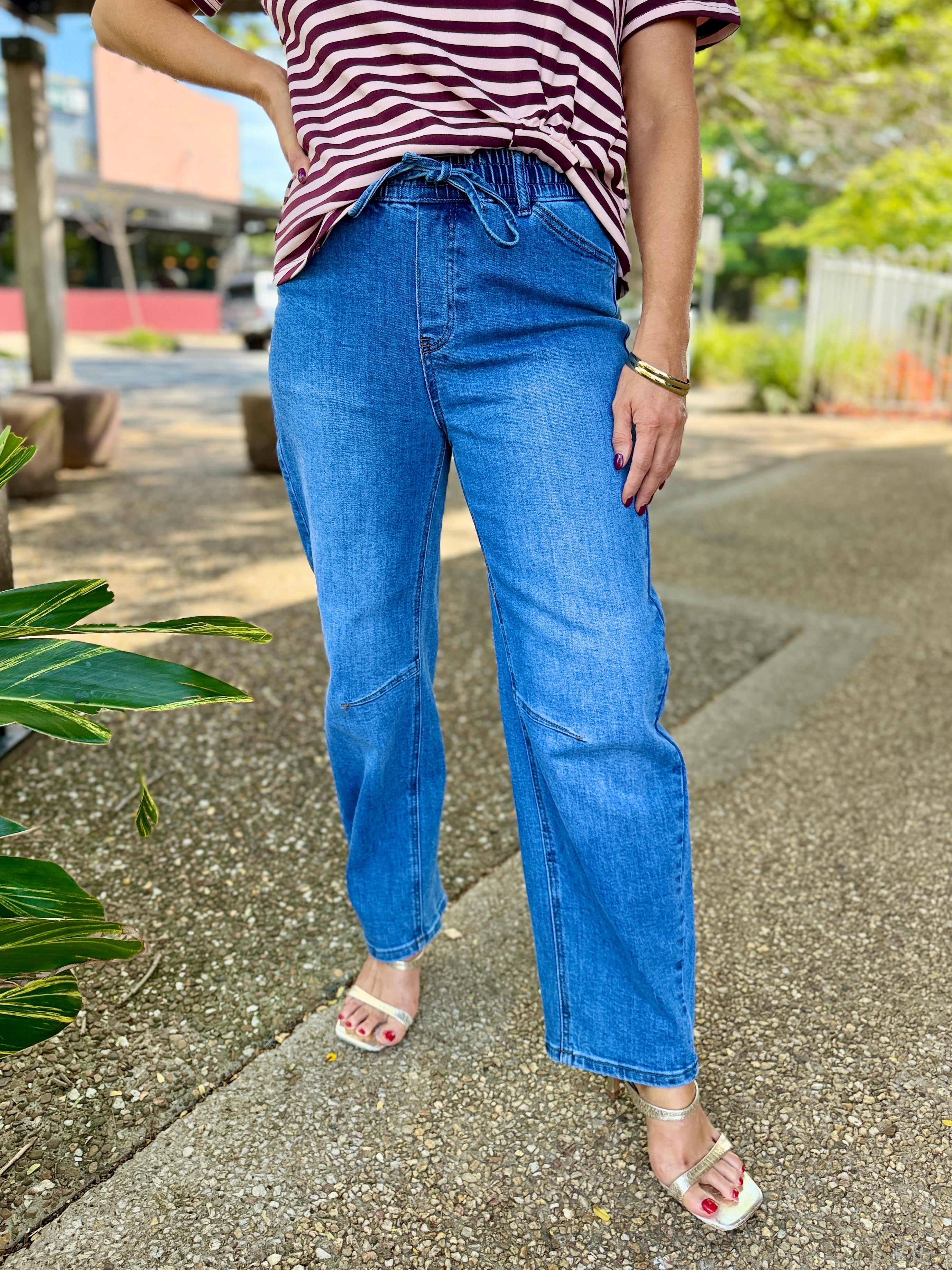 Ezra Barrel Jeans