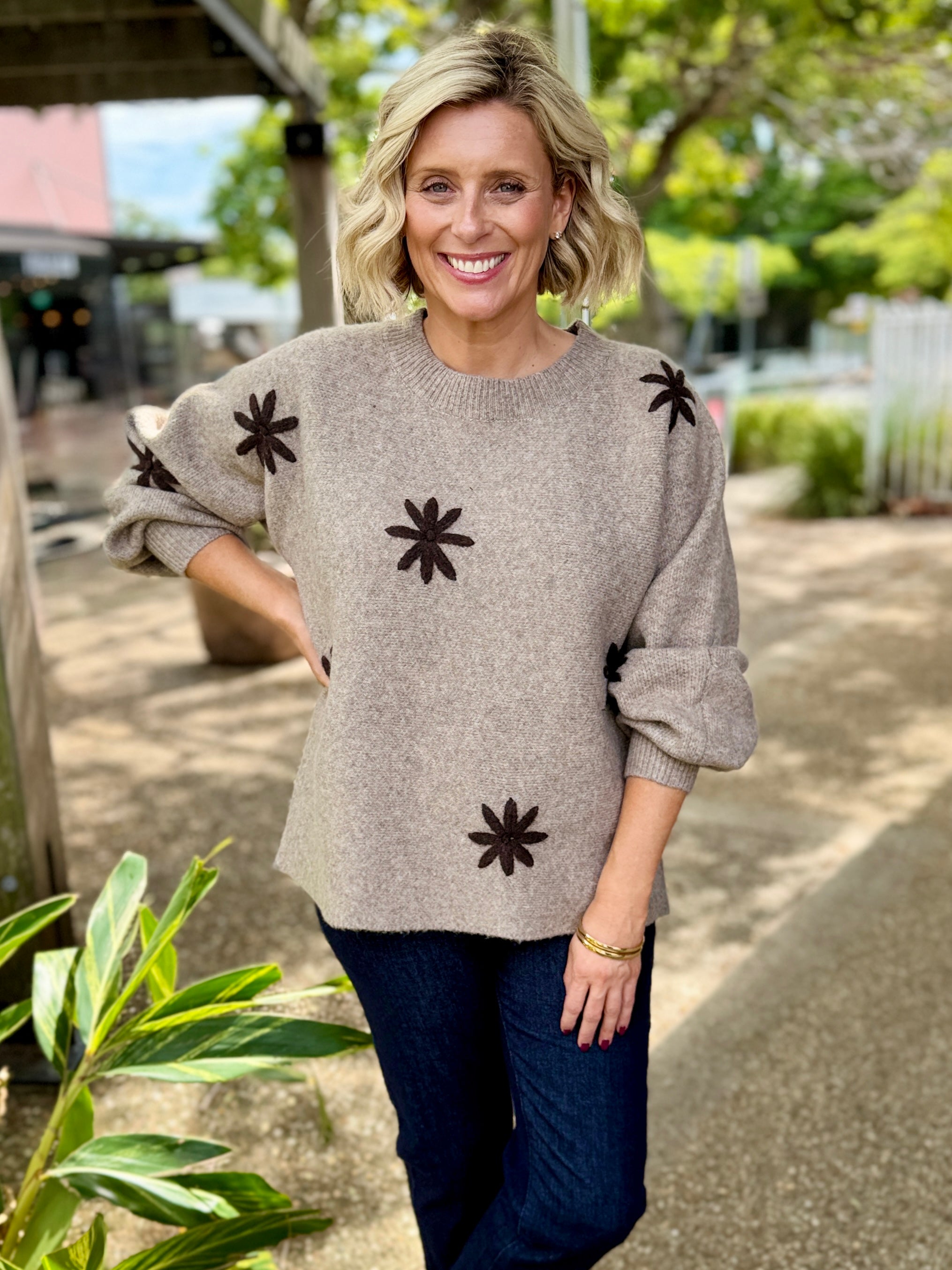 Miru Flower Jumper – Stone