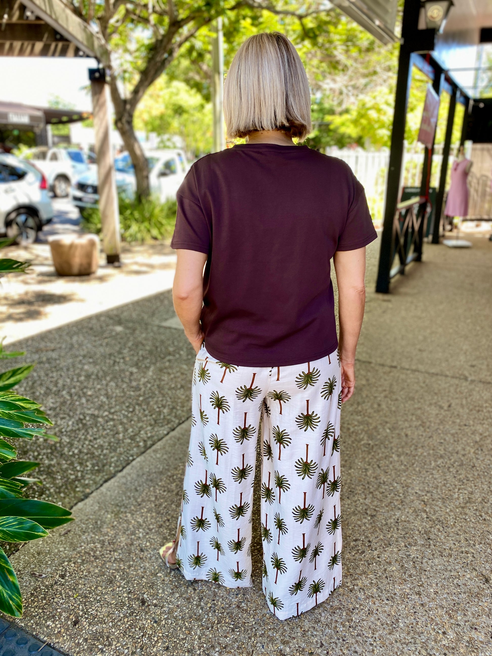Wynona Tee – Choc