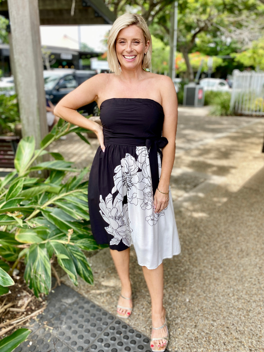 Avalon Mini Dress – Noir Bloom