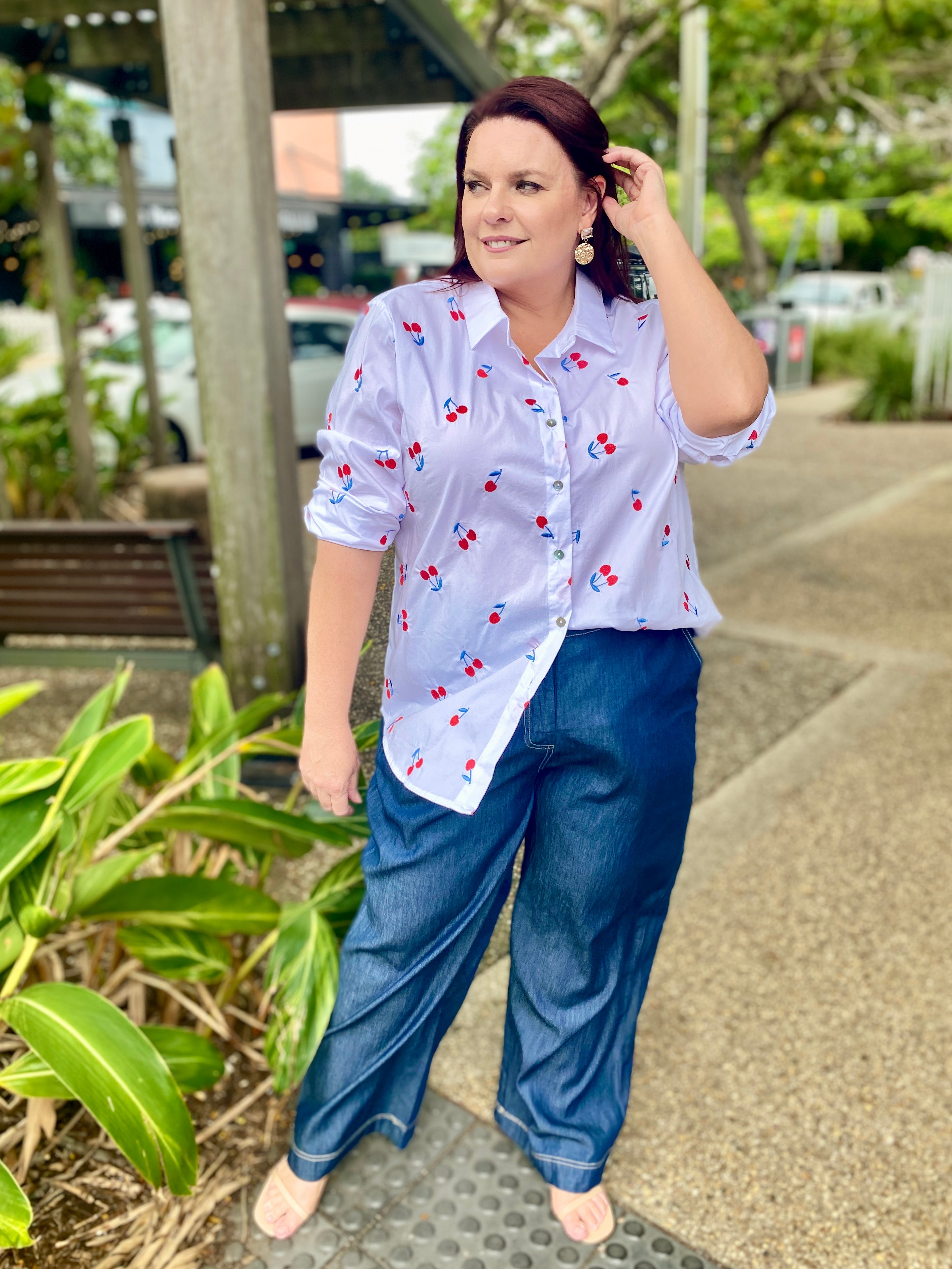 Cherry Emb Shirt – White