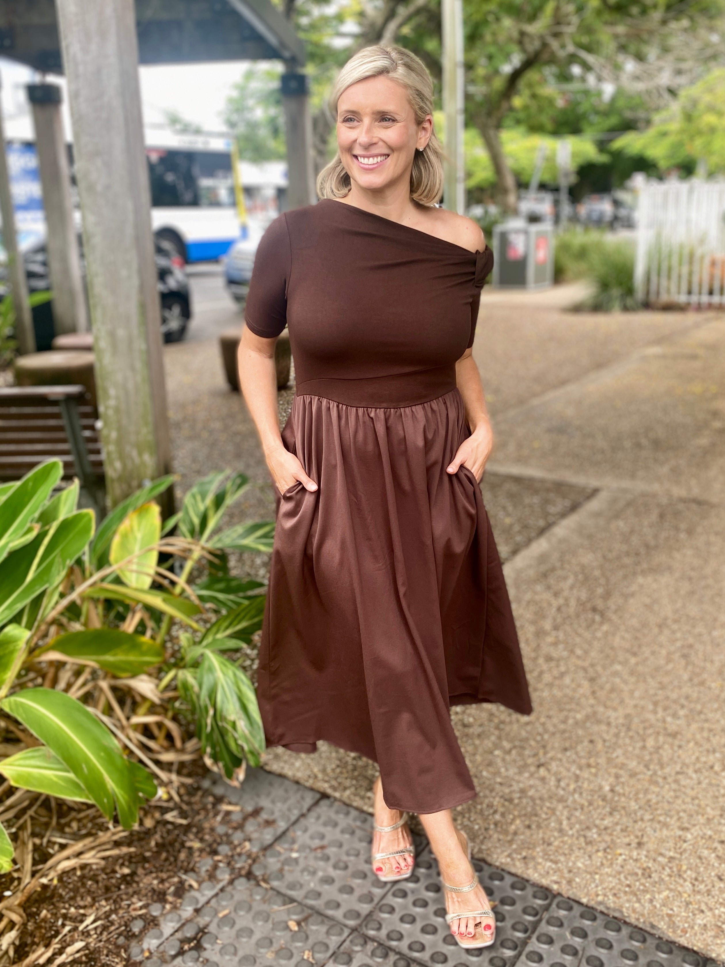 Miriam Midi Dress – Choc