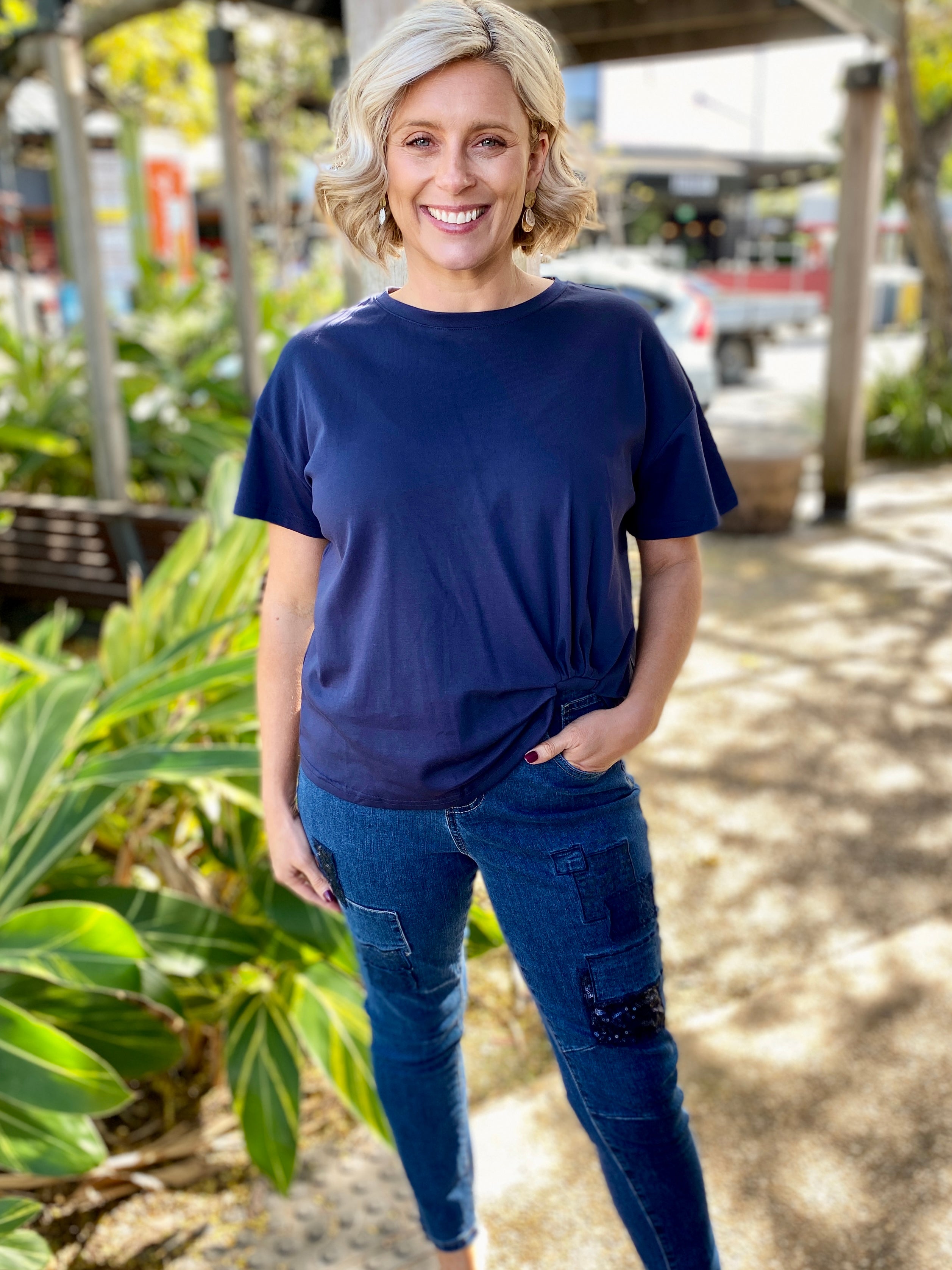 Wynona Tee – Navy
