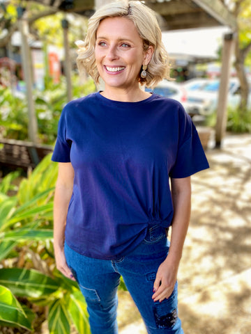 Wynona Tee – Navy