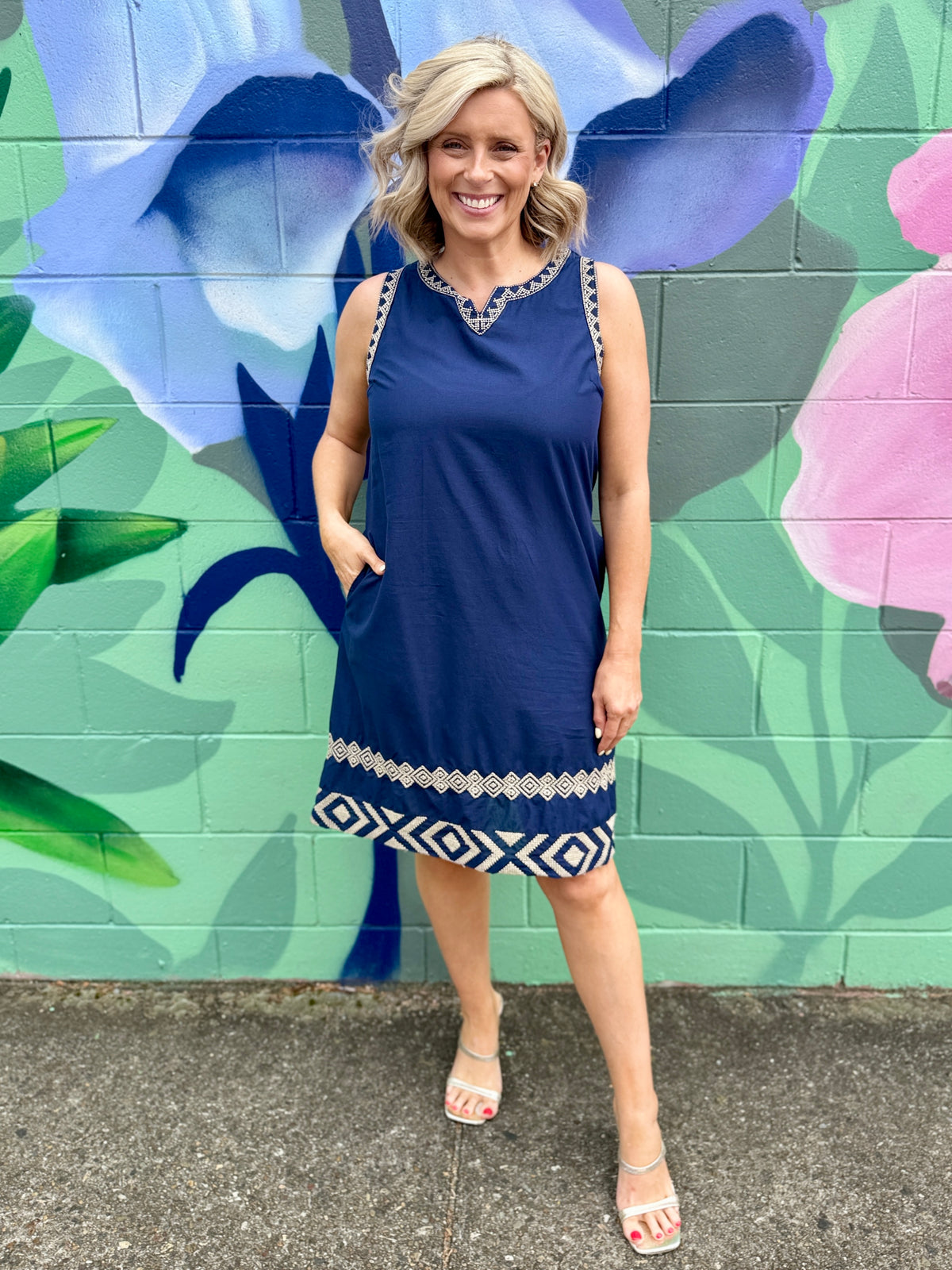 Pippa Emb Dress - Navy