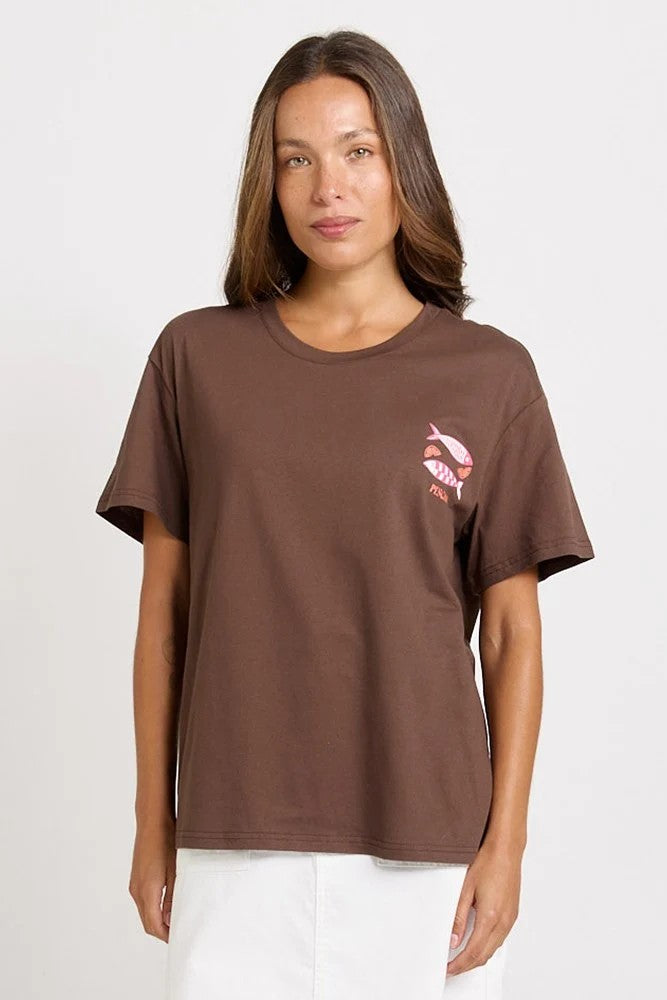 Betty basics - Relax Boxy Tee - Pescado Print - chocolate