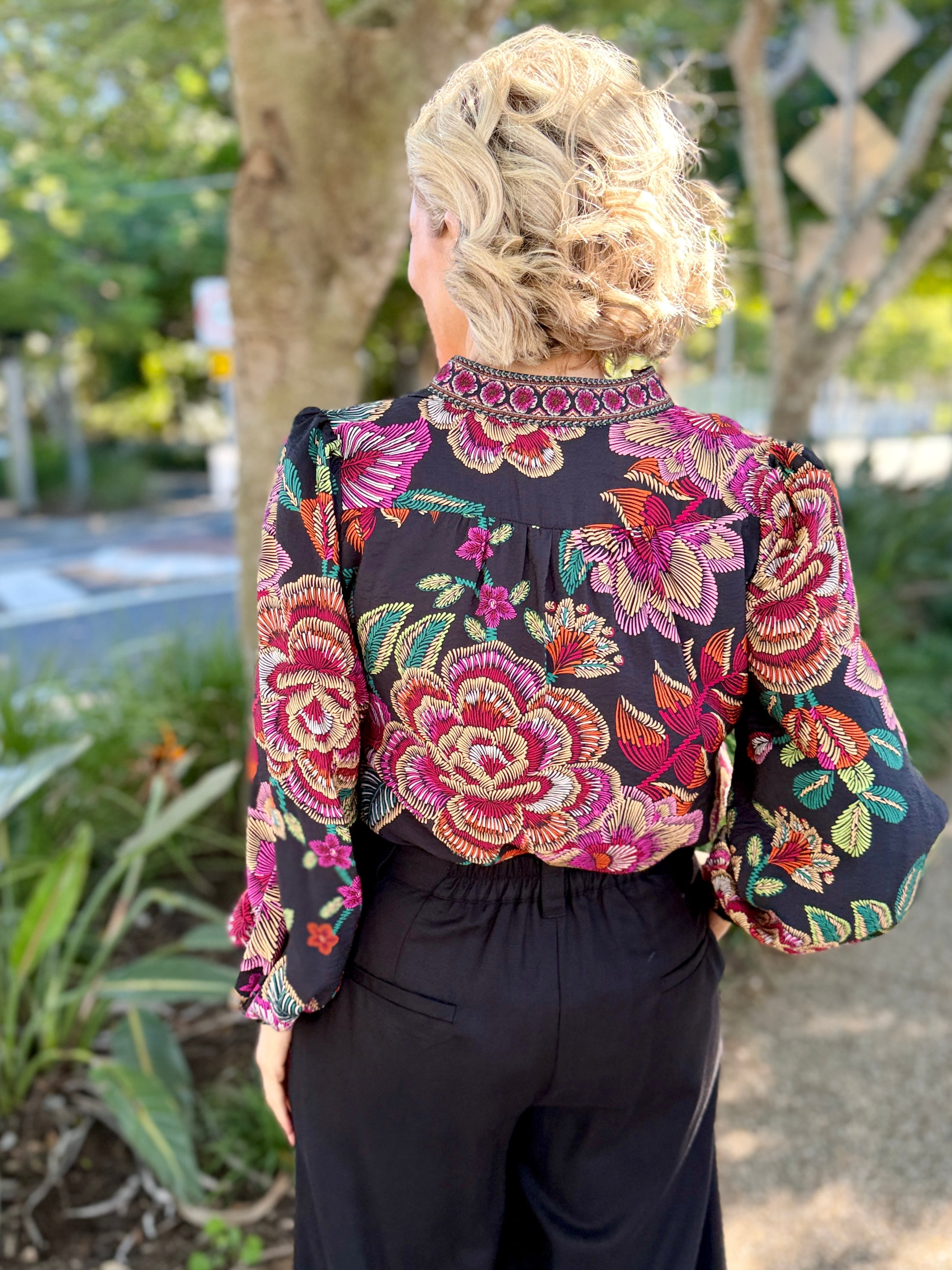 Tamera Shirt - Black Floral