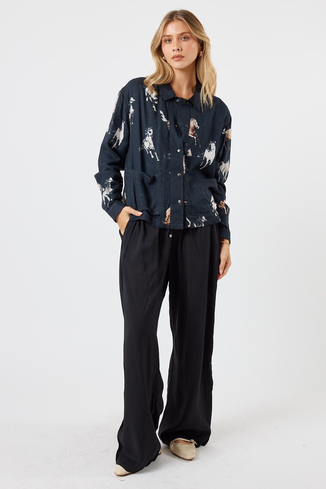 Delta Pant – Black