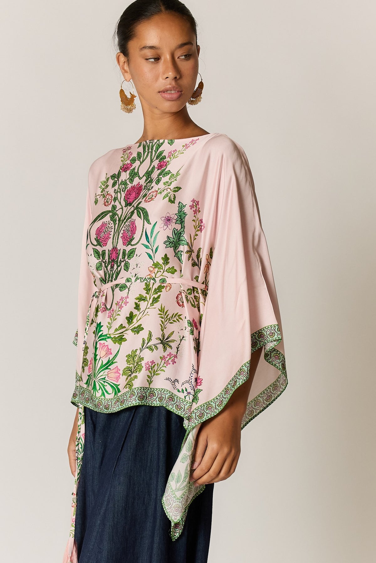 Tatiana Poncho - Pink