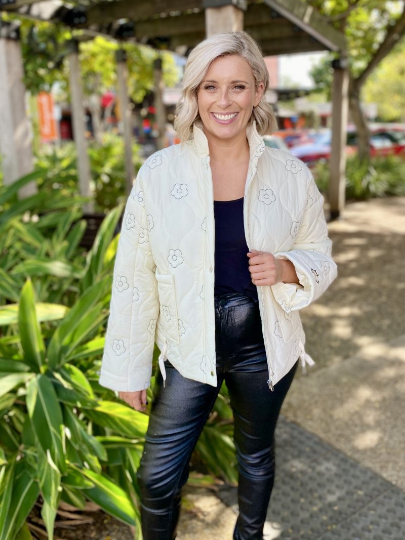 Brave + True - Dartmouth Jacket – Flower - Beige