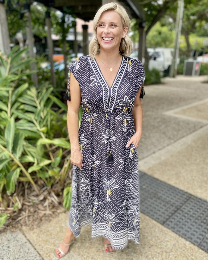 Dominica Midi – Ebony