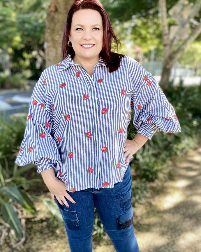 Abby Strawberry Shirt – Black